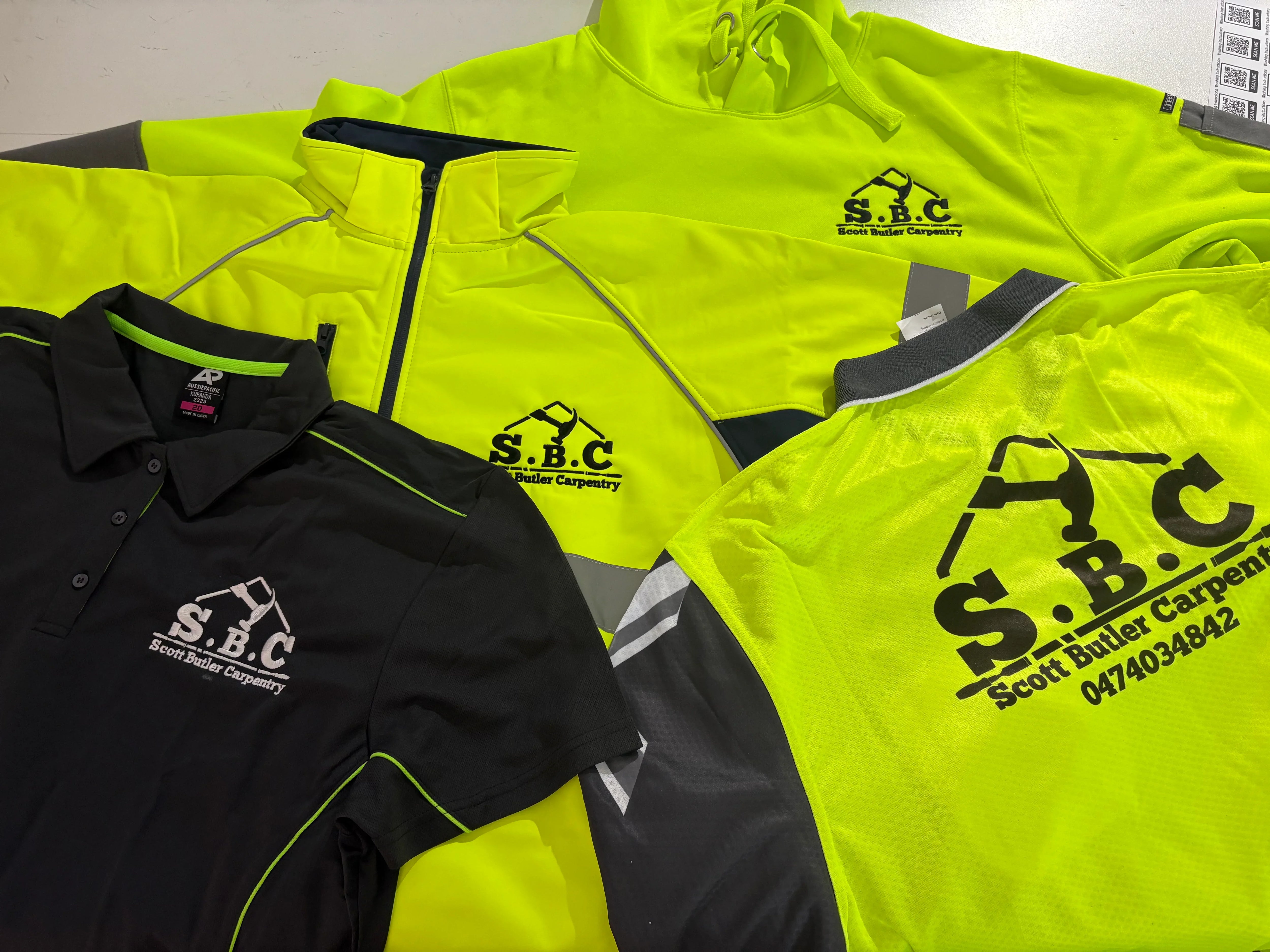 Southern Cross 8 Pack – Hi Vis Polos & Hoodies with Back Print